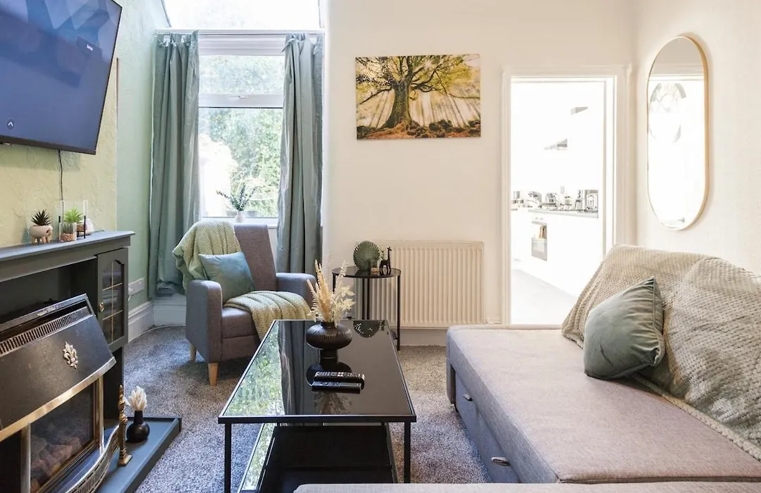Professional Home In Manchester-1
